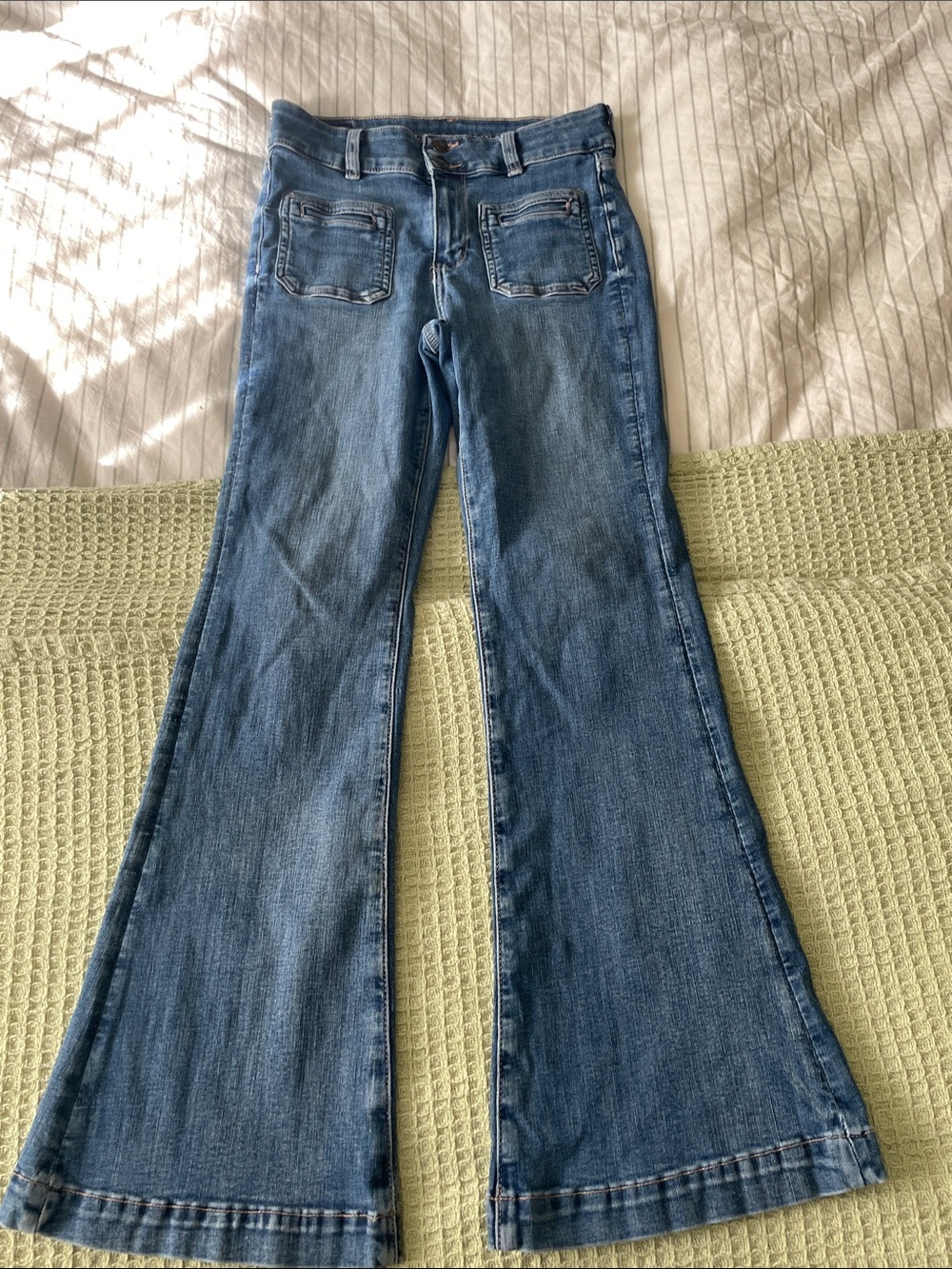 American Eagle Outfitters Medium Blue Flare Jeans